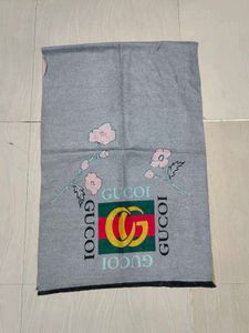 Gucci beautiful Scarf