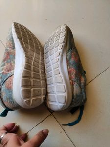 Floral Print Running Shoes
