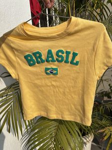 Cute Brasil Graphic Tee