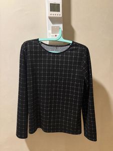 Black &amp; White Grid Print Long Sleeve Top