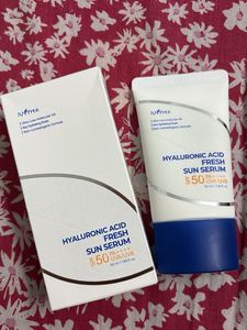 Isntree Hyaluronic Acid Fresh Sun Serum SPF 50