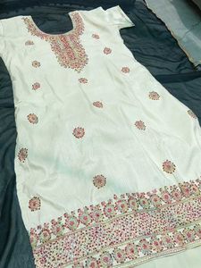 Elegant Offwhite Punjabi Kurta Set