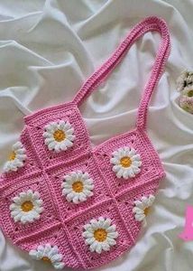 Pink Crochet Daisy Shoulder Bag