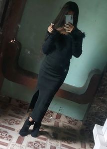 Elegant Black pencil skirt