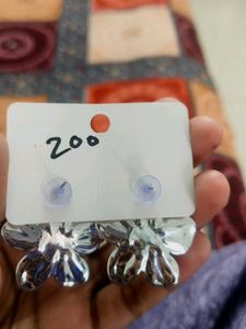 Chic Silver Flower Stud Earrings