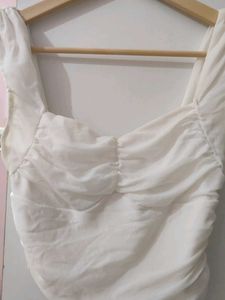 Chic White Ruched Top