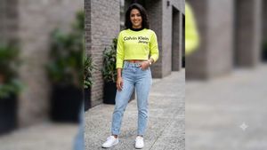 Calvin Klein Jeans Neon Sweatshirt
