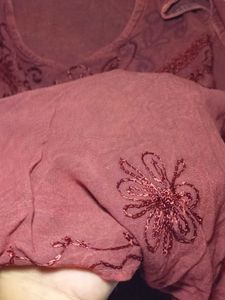 Embroidered Sleeveless Kurta Top