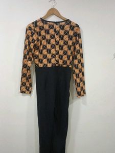 Stylish Geometric Print Top &amp; Black Pants