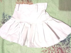 Pleated White Mini Skirt