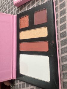 Eye Shadow Palette