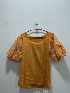 SAVANA.Cute Orange Fitted Top