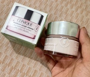 Clinique Moisture Surge Intense Hydrator