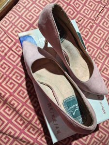 Pink Pointed-Toe Heels