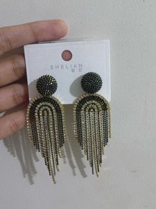 Stunning Shelian Rhinestone Tassel Earrings