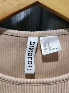 H&amp;M Sport Full Sleeve Tee