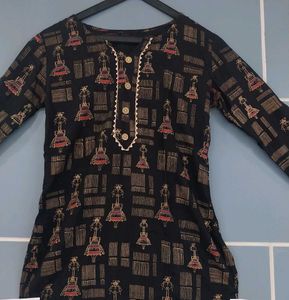 Short Black Kurti