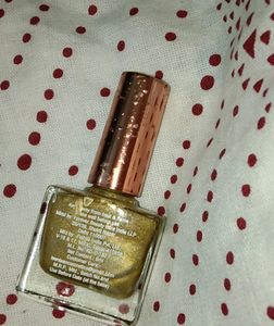 4 Nail Paint Golden , Copper, Red,  Pink,  Fuchsia