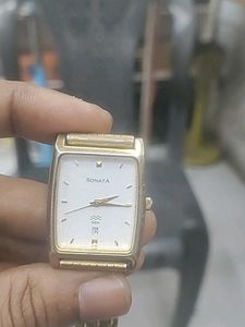 Sonata Gold Analog Watch