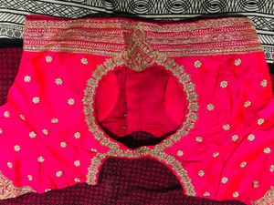 Vibrant Pink Embroidered Blouse🎀💞