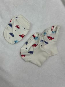 Cute Baby Mittens and Booties Set