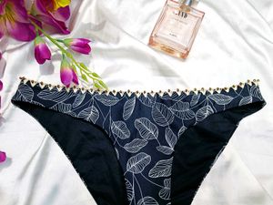 🇳🇿💫🎀Black Leaf Print Bikini Bottom