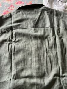 Men's Casual Green Button-Up Shirt