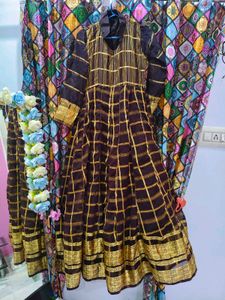 Elegant Ethnic Gown with Gold Checks