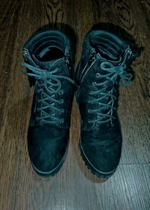 Block Heel Boots With Zip