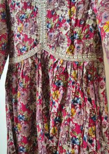 Embroidered Floral Kurta