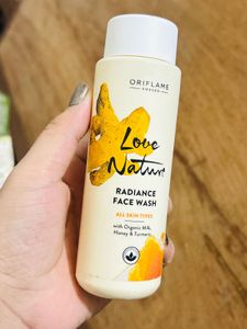 Oriflame Love Nature Radiance Face Wash