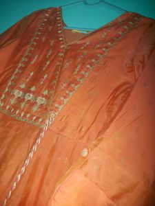 Elegant Embroidered Ethnic Kurta(XS)