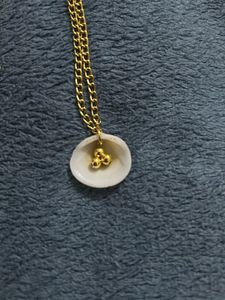Unique Shell Pendant Necklace