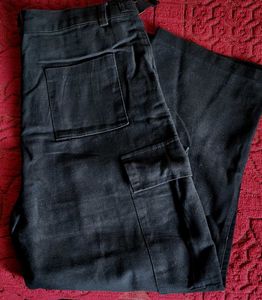 2 pants only at ₹145/-coloo: black cargo&amp; maroon