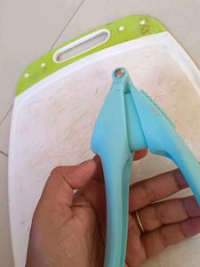 Cutting Board &amp; Garlic Press