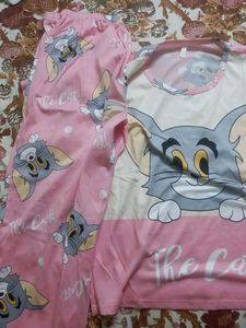 Cute Tom &amp; Jerry Pajama Set