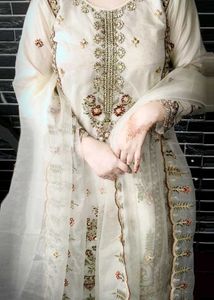 Elegant White kurta set (3 piece)