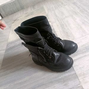 unisex boots
