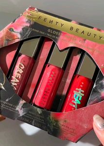 Fenty Beauty Glossy Posse Vll Trio