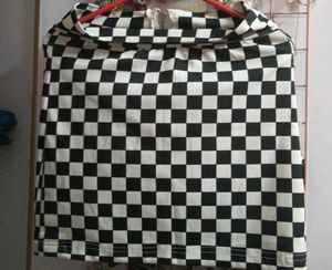 Checkered mini skirt