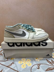 Air Jordan 1 Retro Low LNY sneakers ORIGINAL