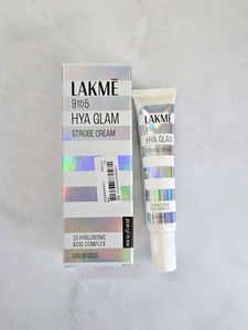Lakme 9to5 Hya Glam Strobe Cream