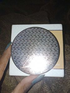 Kay Beauty Matte Compact