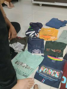 30 per piece Bundle ofs Graphic T-Shirts