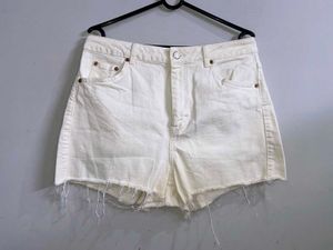 Cream Denim High-Waisted Cut-off Shorts