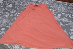 Chic Coral Twisted Neck Sleeveless Top