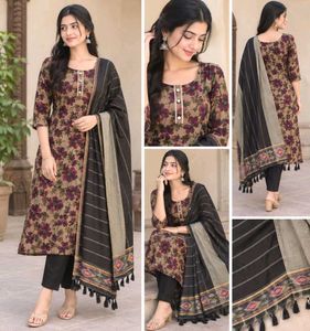 Elegant Floral Kurta Set with Dupatta