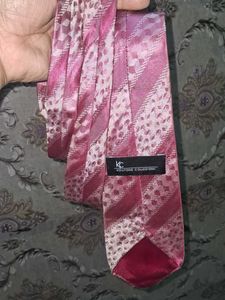 KC Koutons Tie - Pink Patterned 🩷🆕