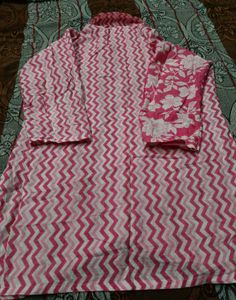 Pink Floral &amp; Zigzag Print Kurta