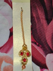 Red gold plated earrings and mang tika Uniqu